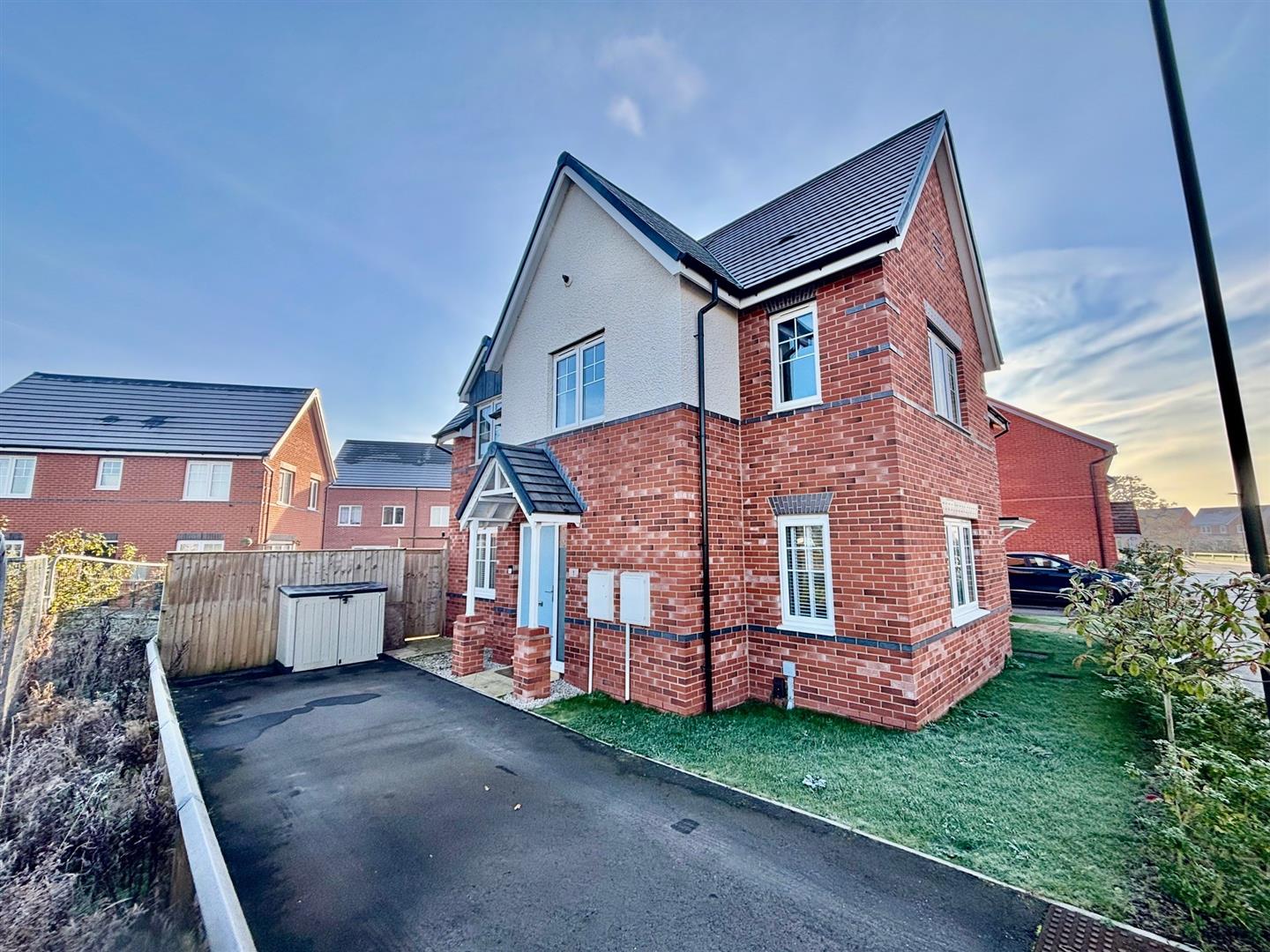 Henmore Crescent, Mickleover, Derby