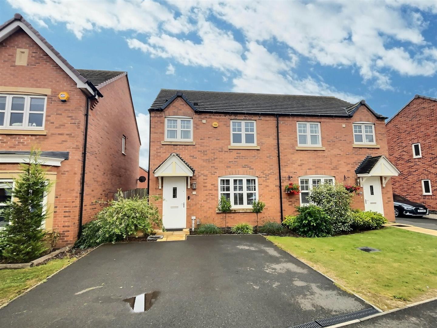 Phildock Wood Road, Langley Country Park, Derby
