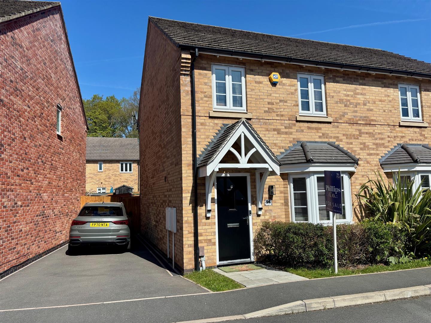Skitteridge Wood Road, Langley Country Park, Derby